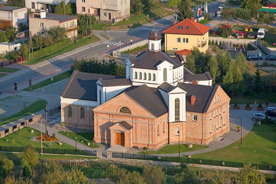 Morag, cerkiew przy ulicy Wyszynskiego w Moragu. EU, Pl, warminsko - mazurskie. LOTNICZE.